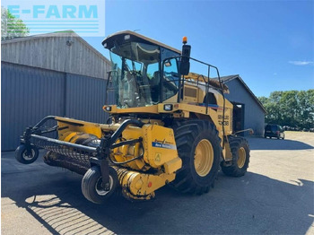 Кормоуборочный комбайн NEW HOLLAND