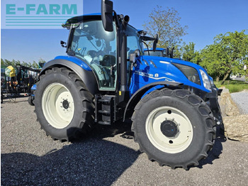 Трактор NEW HOLLAND T5