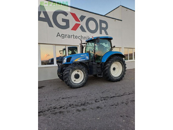 Трактор NEW HOLLAND T6000