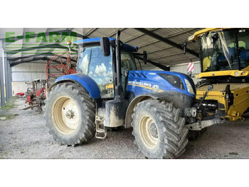 Трактор NEW HOLLAND T7.225