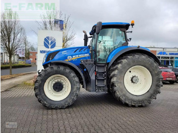 Трактор NEW HOLLAND T7
