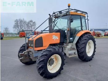 Трактор RENAULT