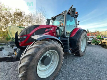 Трактор VALTRA T214