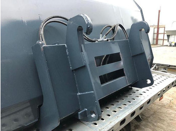 Hochkippschaufel 300 cm mit CAT 908 Aufnahme  лизинг Hochkippschaufel 300 cm mit CAT 908 Aufnahme: фото 4