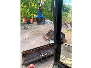 Мини-экскаватор Bobcat E85: фото 3