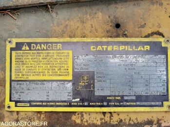 Дизельный погрузчик CATERPILLAR
