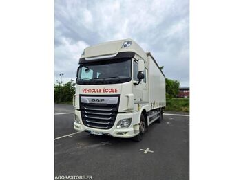 Тентованный грузовик DAF XF 450