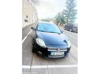 Легковой автомобиль FIAT