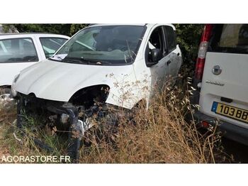 Хэтчбек Fiat PANDA: фото 2 Хэтчбек Fiat PANDA: фото 2