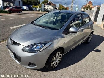 Хэтчбек MAZDA