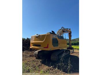 Экскаватор LIEBHERR