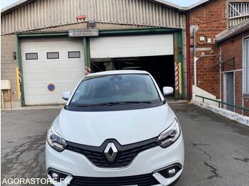 Легковой автомобиль RENAULT