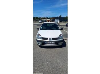 Хэтчбек RENAULT