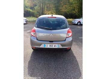 Хэтчбек Renault CLIO: фото 4 Хэтчбек Renault CLIO: фото 4