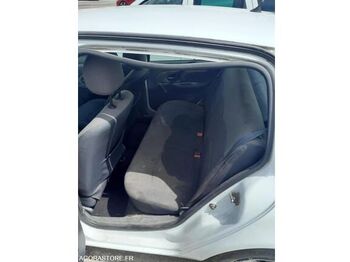 Хэтчбек Renault CLIO: фото 4