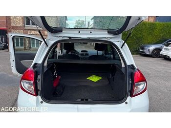 Хэтчбек Renault CLIO: фото 2 Хэтчбек Renault CLIO: фото 2