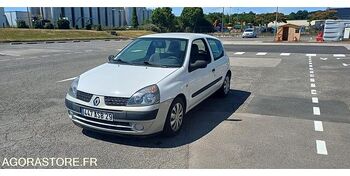 Хэтчбек Renault CLIO: фото 2 Хэтчбек Renault CLIO: фото 2