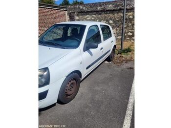 Хэтчбек Renault CLIO: фото 3 Хэтчбек Renault CLIO: фото 3