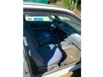 Хэтчбек Renault CLIO: фото 3 Хэтчбек Renault CLIO: фото 3
