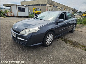 Легковой автомобиль RENAULT