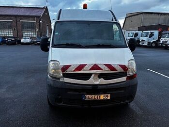 Цельнометаллический фургон RENAULT Master