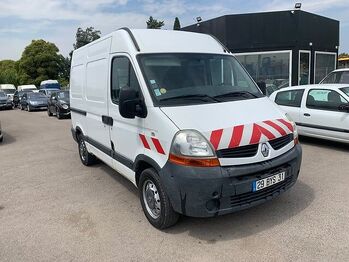 Цельнометаллический фургон RENAULT Master
