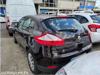 Хэтчбек RENAULT
