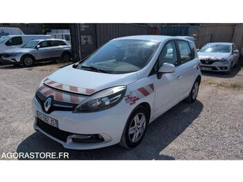 Хэтчбек RENAULT