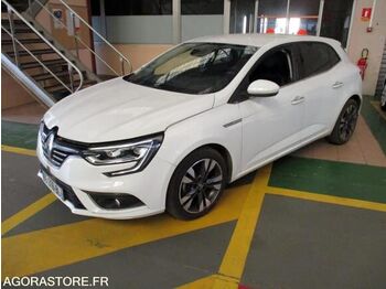 Хэтчбек RENAULT