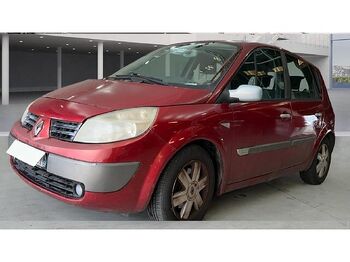 Хэтчбек RENAULT