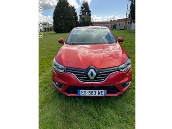 Хэтчбек RENAULT