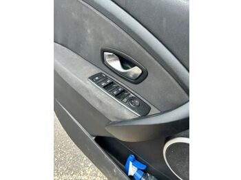Хэтчбек Renault MEGANE: фото 2 Хэтчбек Renault MEGANE: фото 2