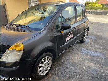 Хэтчбек RENAULT