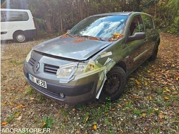 Хэтчбек RENAULT