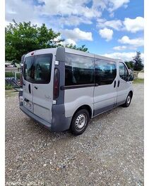 Микроавтобус RENAULT Trafic