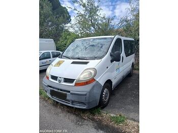 Микроавтобус RENAULT Trafic