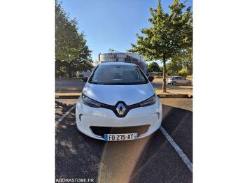 Хэтчбек RENAULT