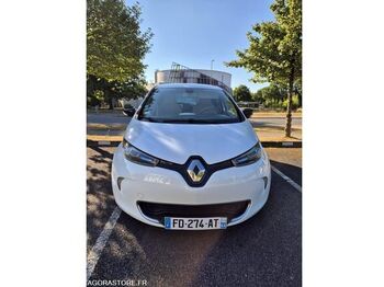 Хэтчбек RENAULT