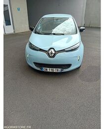 Хэтчбек RENAULT