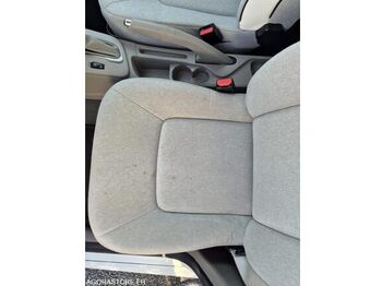 Хэтчбек Renault ZOE: фото 3