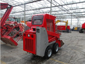 Мини-погрузчик с бортовым поворотом GEHL