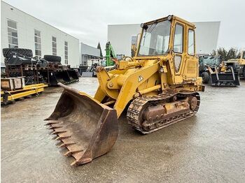 Колёсный погрузчик CATERPILLAR