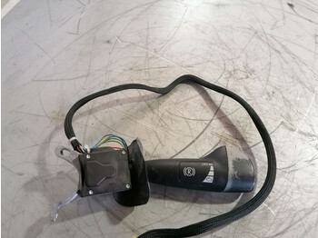 : фото в шапке страницы