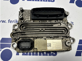 : фото в шапке страницы