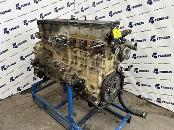 : фото в шапке страницы