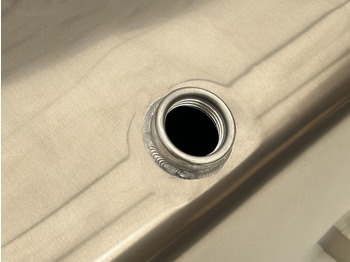 Новый Топливный бак для Грузовиков Scania: фото 5 Новый Топливный бак для Грузовиков Scania: фото 5