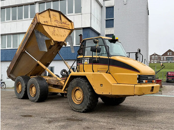 Сочленённый самосвал CATERPILLAR