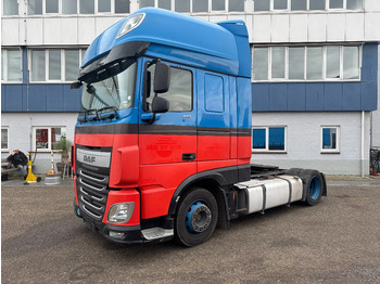 Тягач DAF XF 440