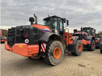 Колёсный погрузчик HITACHI ZW250