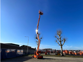 : фото в шапке страницы